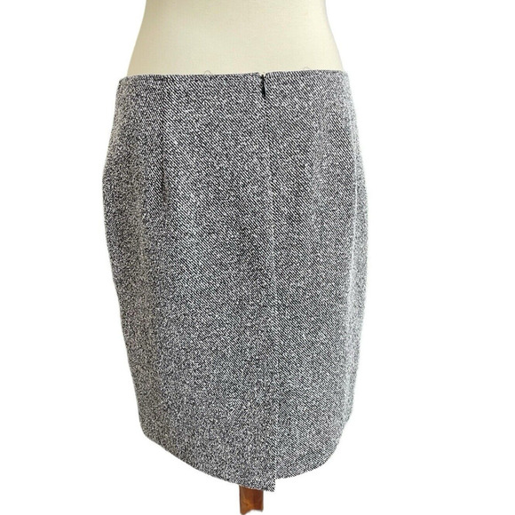 Tribal Pencil Skirt Women Size 8 Gray and Black Zipper Accents - Picture 3 of 9